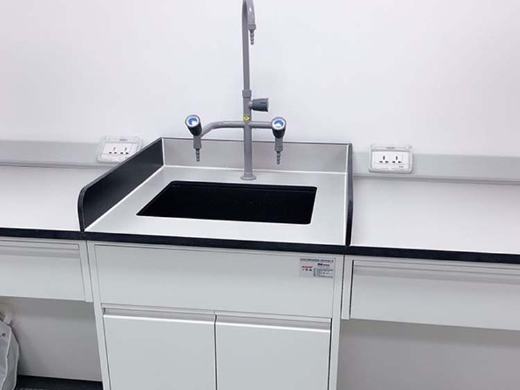 實驗室三口水龍頭